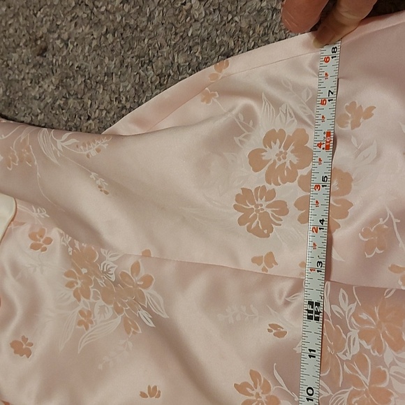 Pink full length prom - Picture 6 of 7